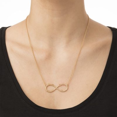 Infinity 4 Names Halskette mit Vergoldung