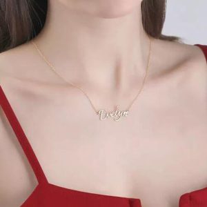 Collar con nombre personalizado chapado en oro rosa